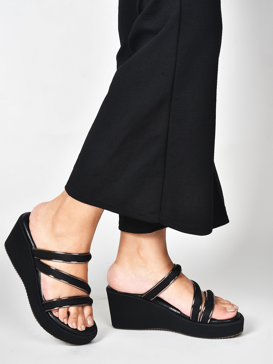 

TRYME Party Wedge Sandals, Black