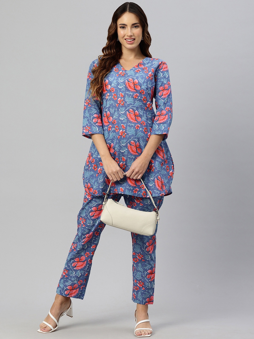 HRITIKA Floral Printed Pure Cotton V-Neck Tunic With Trousers, Blue