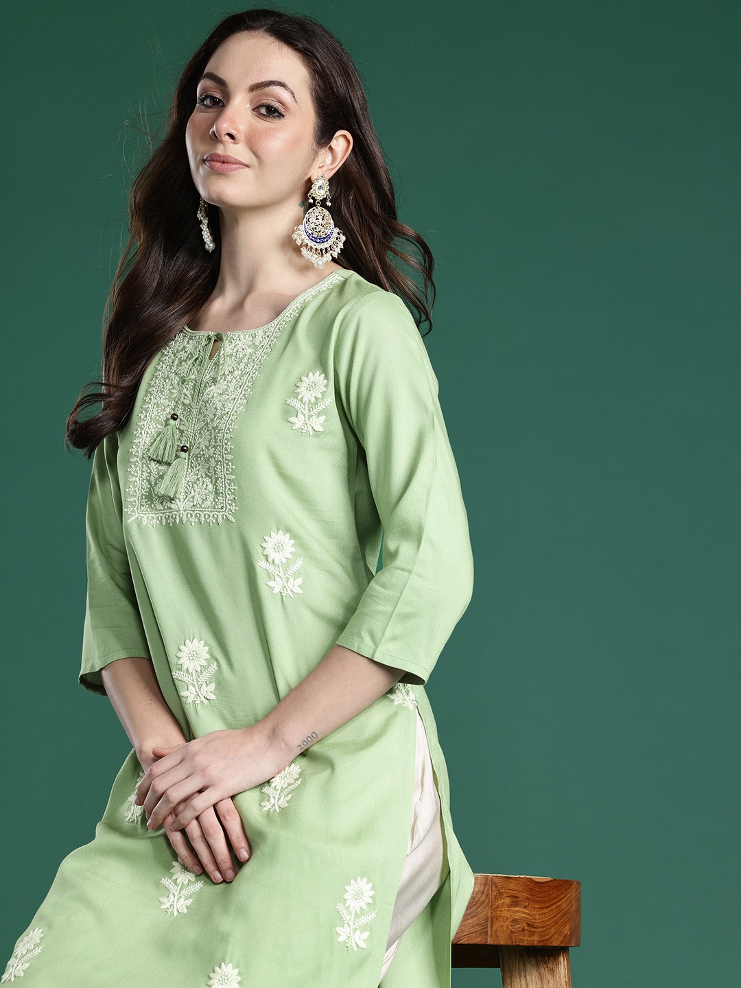 

Indo Era Floral Embroidered Thread Work Kurta, Green