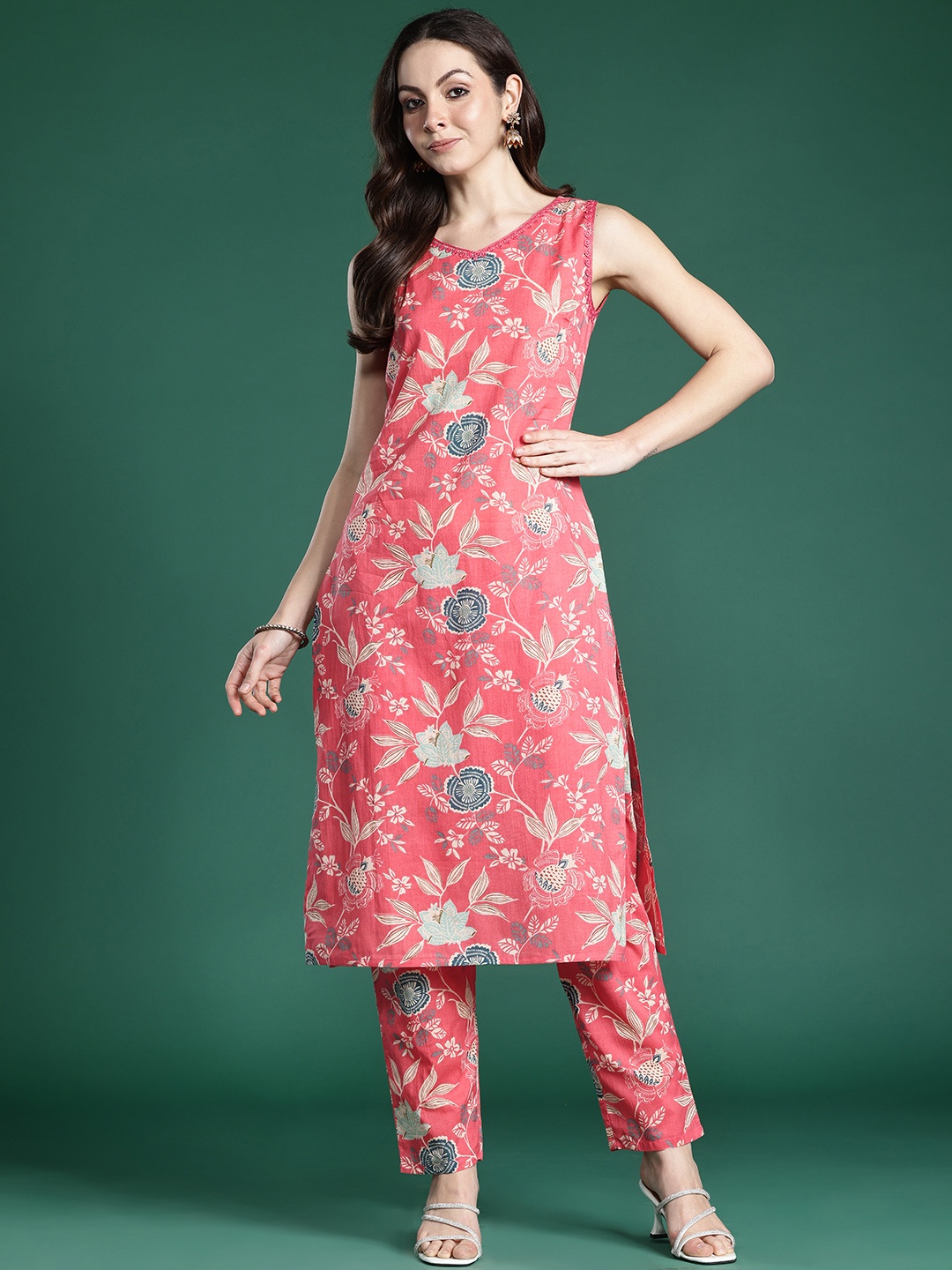 

Indo Era Floral Printed Pure Cotton Kurta with Trousers, Coral