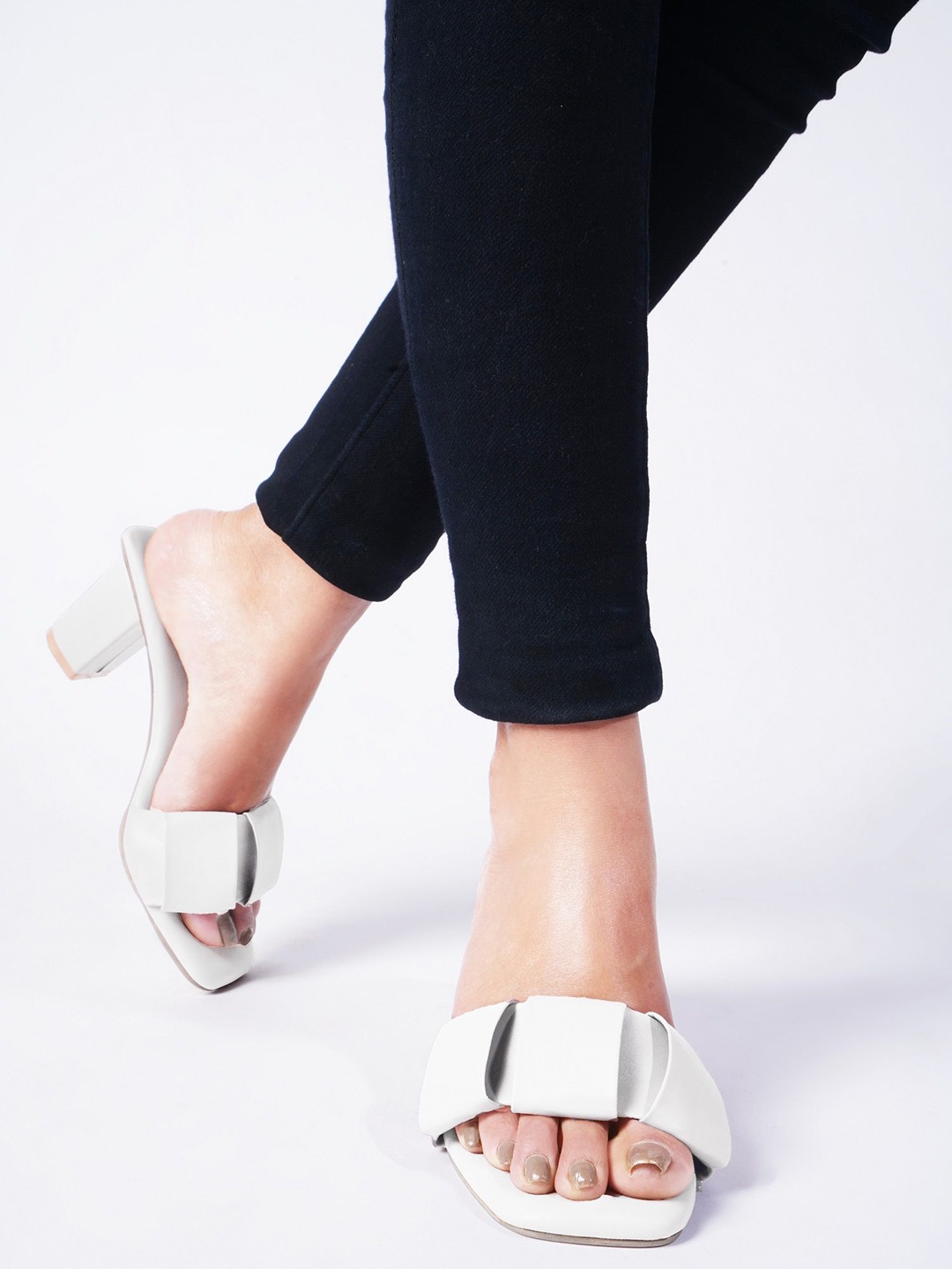 

TRYME Ethnic Block Sandals, White