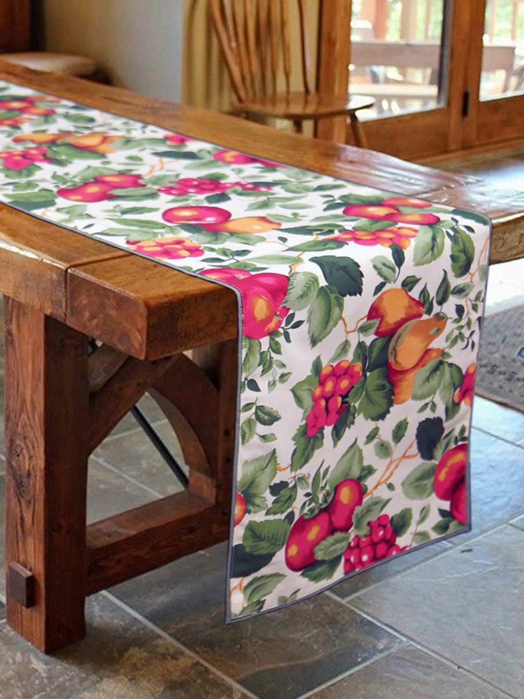

BILBERRY Furnishing by preeti grover Red Printed 72" X 14'' Pure Cotton Table Runner
