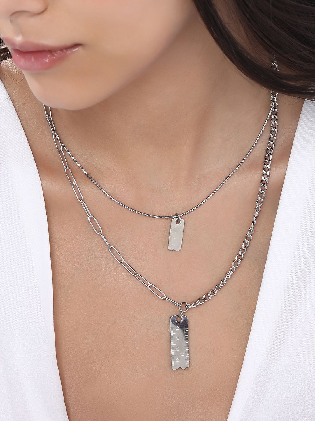 

SOHI Silver-Plated The Scale Multi-Layer Chain