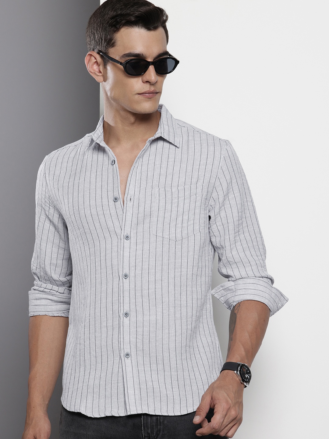 

The Indian Garage Co Slim Fit Self Striped Casual Shirt, Grey