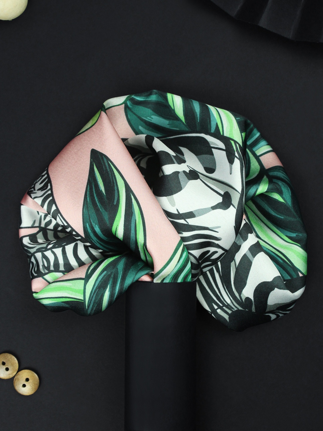

House of Pataudi Zebra Stripes Printed Silk Pocket Squares, White