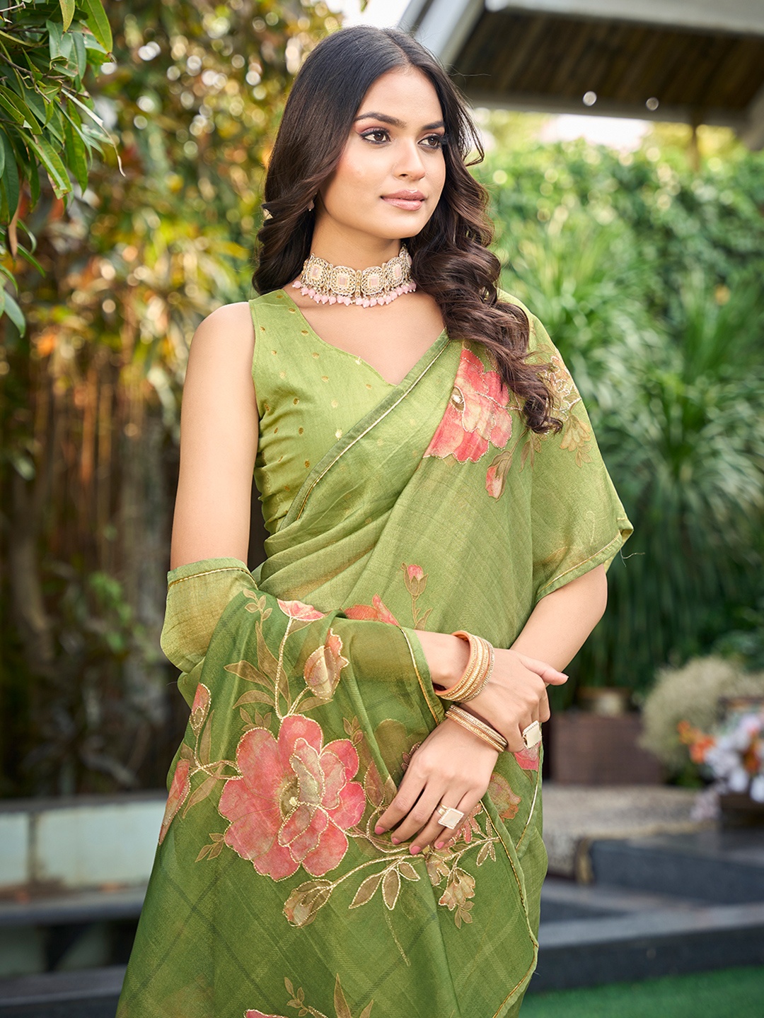 

Ishin Floral Tissue Saree, Green