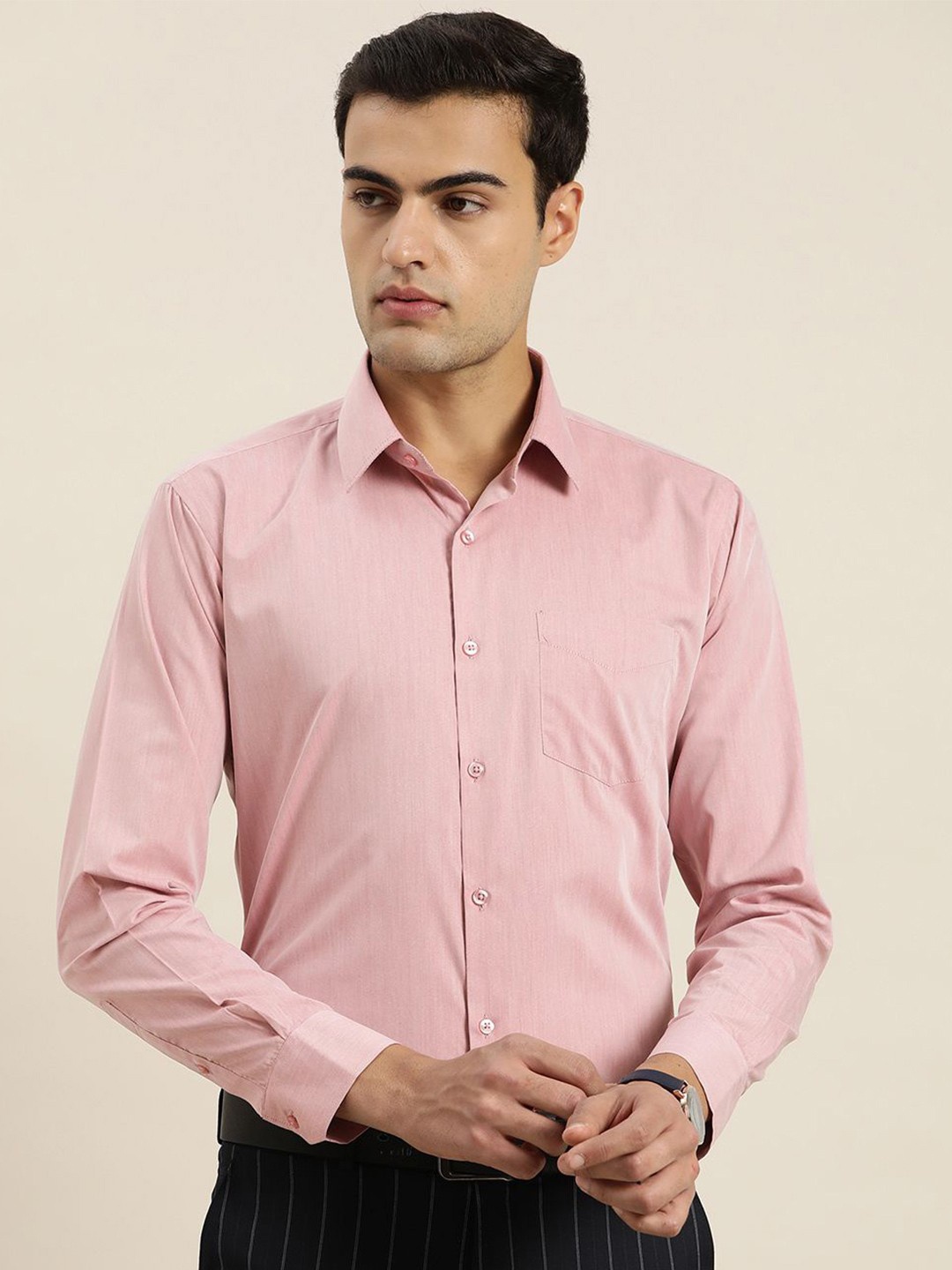 

PulseIQ Men Slim Fit Opaque Formal Shirt, Coral