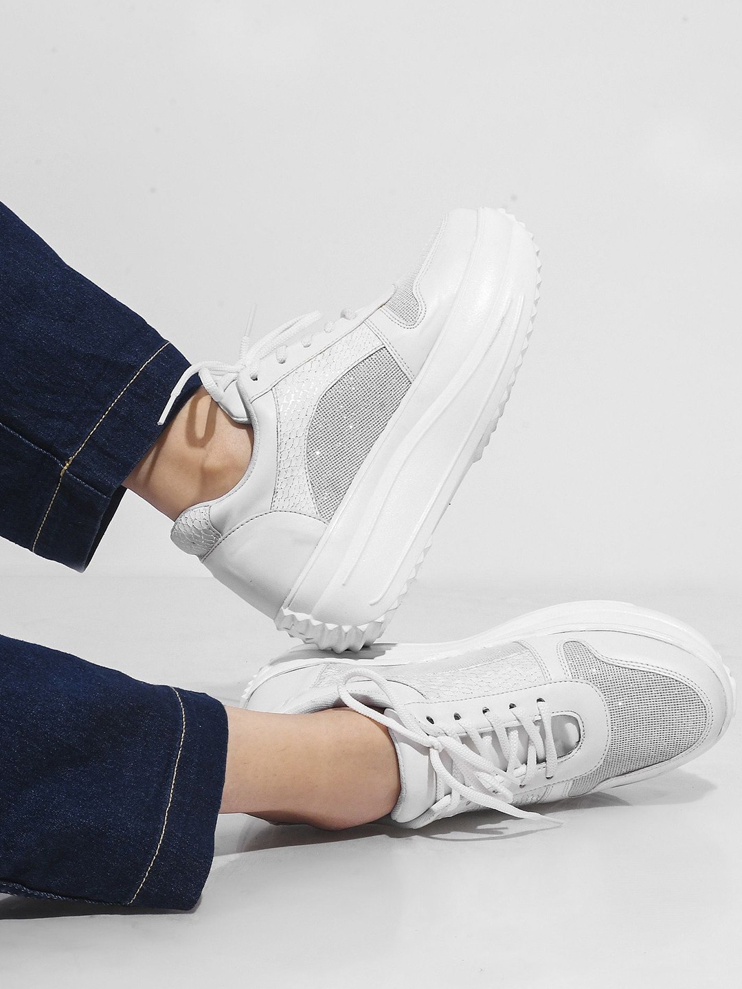 

TRYME Women Sneakers, White