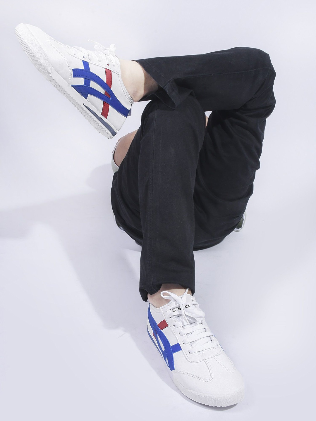 

TRYME Men Colourblocked Sneakers, White