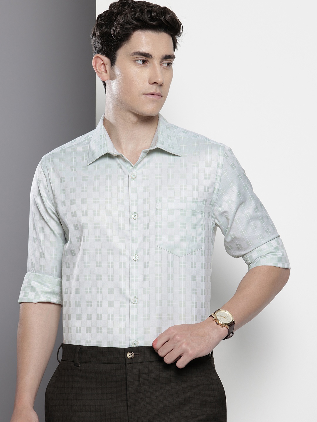 

The Indian Garage Co. X Luxe Slim Fit Checked Formal Shirt, Green