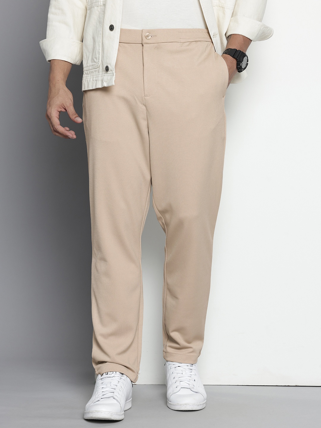 

The Indian Garage Co. Men Relaxed Fit Regular Trousers, Beige