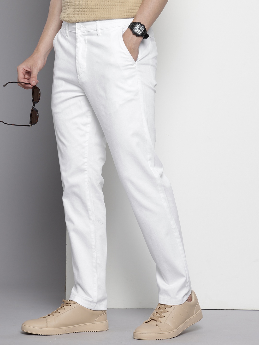 

The Indian Garage Co Men Chinos Trousers, White