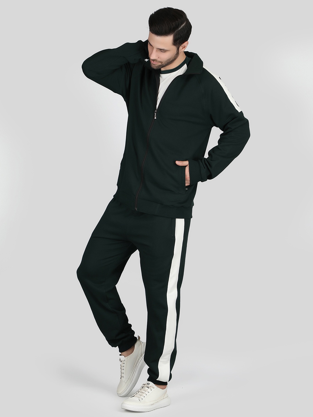 

Raxedo Men Survival Game Sports Tracksuit with Cargo Joggers T-Shirt & Zipper Jacket, Olive