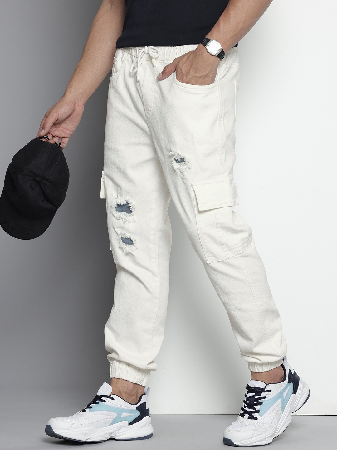 

The Indian Garage Co. Men Distressed Stretchable Jogger Jeans, White