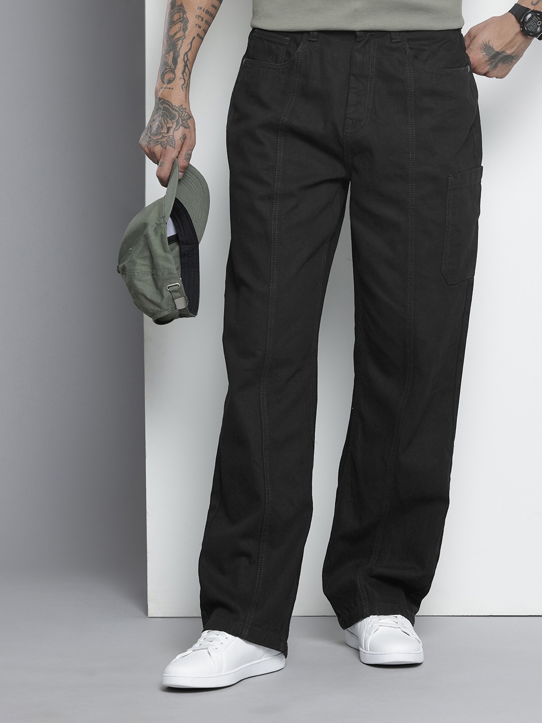 

The Indian Garage Co Men Pure Cotton Wide Leg Cargo Style Jeans, Black