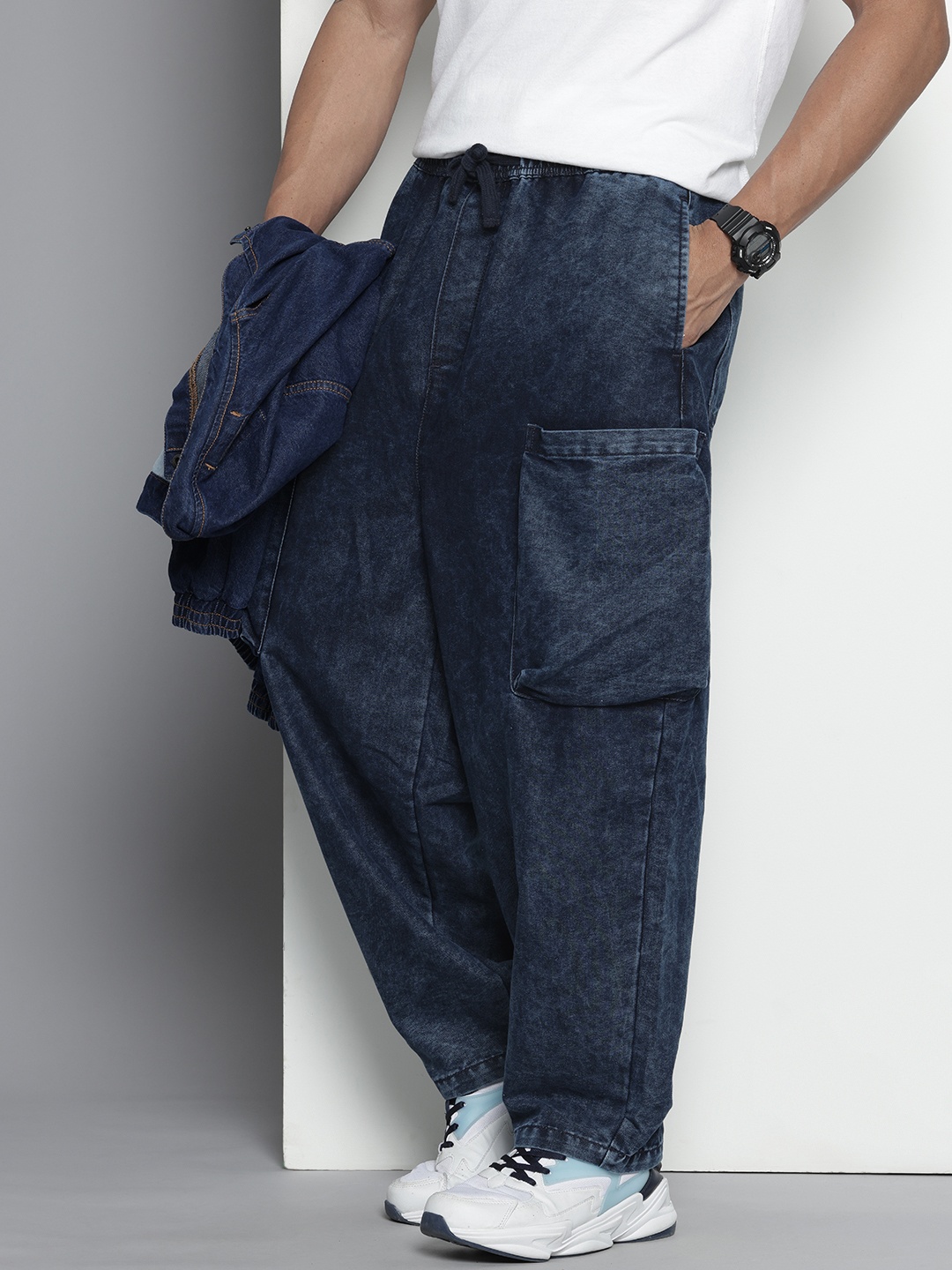 

The Indian Garage Co Men Heavy Fade Baggy Cargo Jeans, Blue