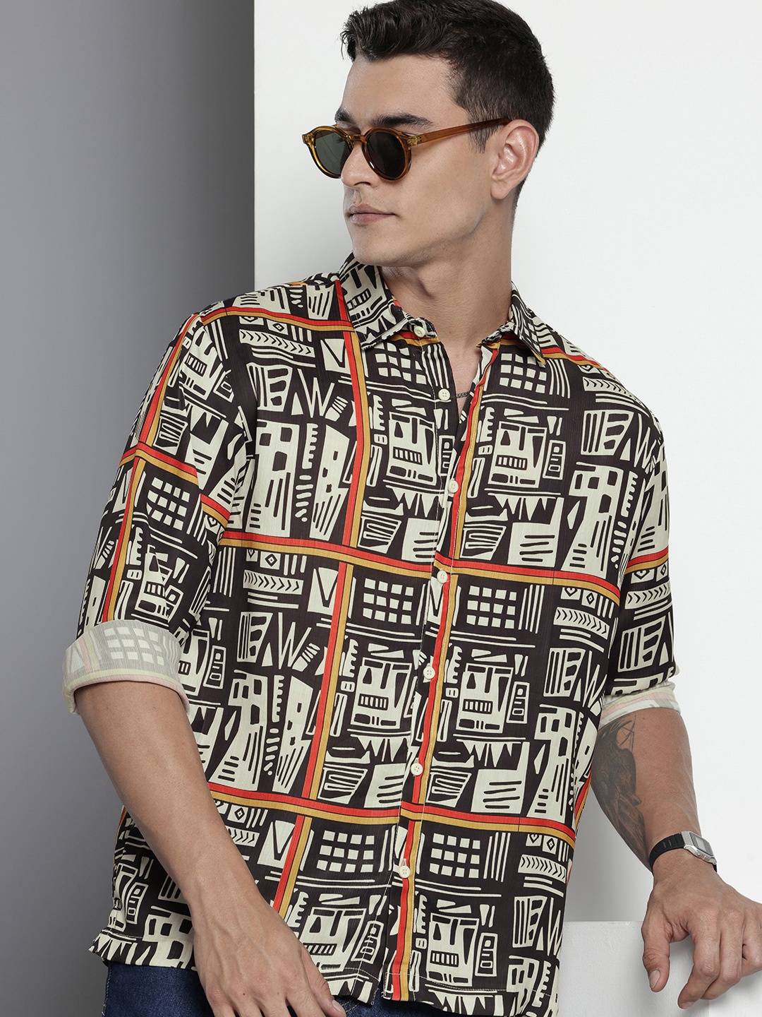 

The Indian Garage Co Relaxed Fit Geometric Printed Casual Shirt, Beige