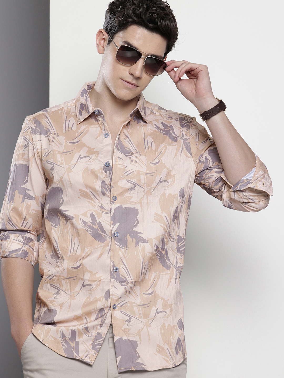 

The Indian Garage Co Slim Fit Abstract Printed Casual Shirt, Beige