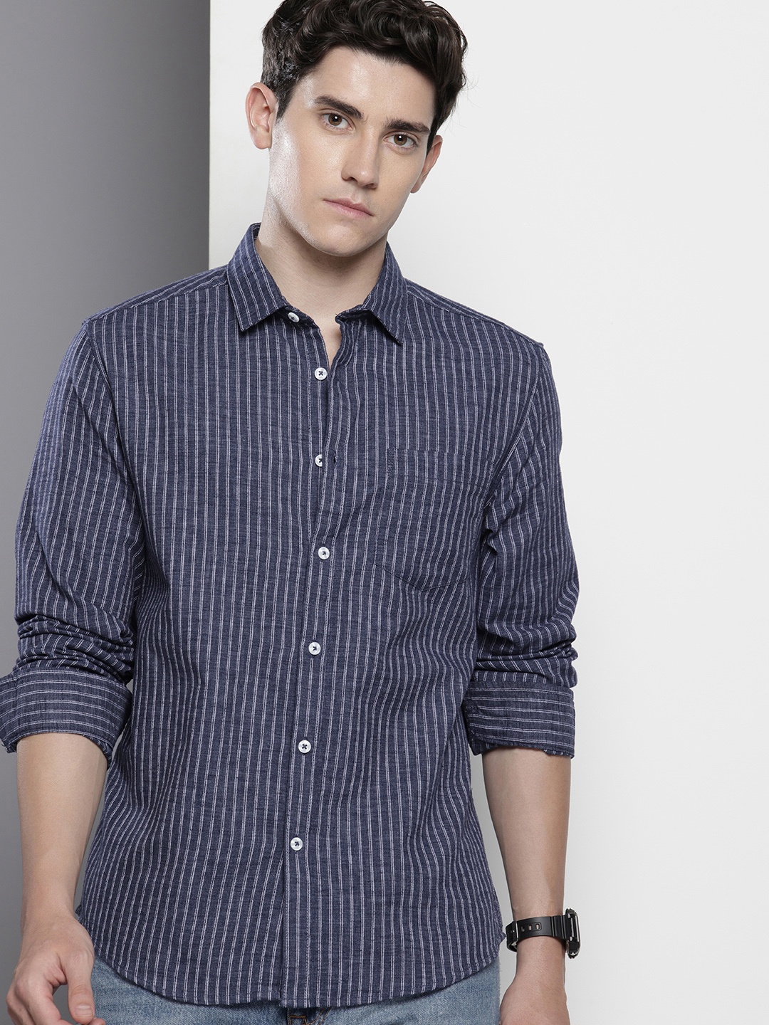 

The Indian Garage Co Slim Fit Opaque Striped Casual Shirt, Navy blue