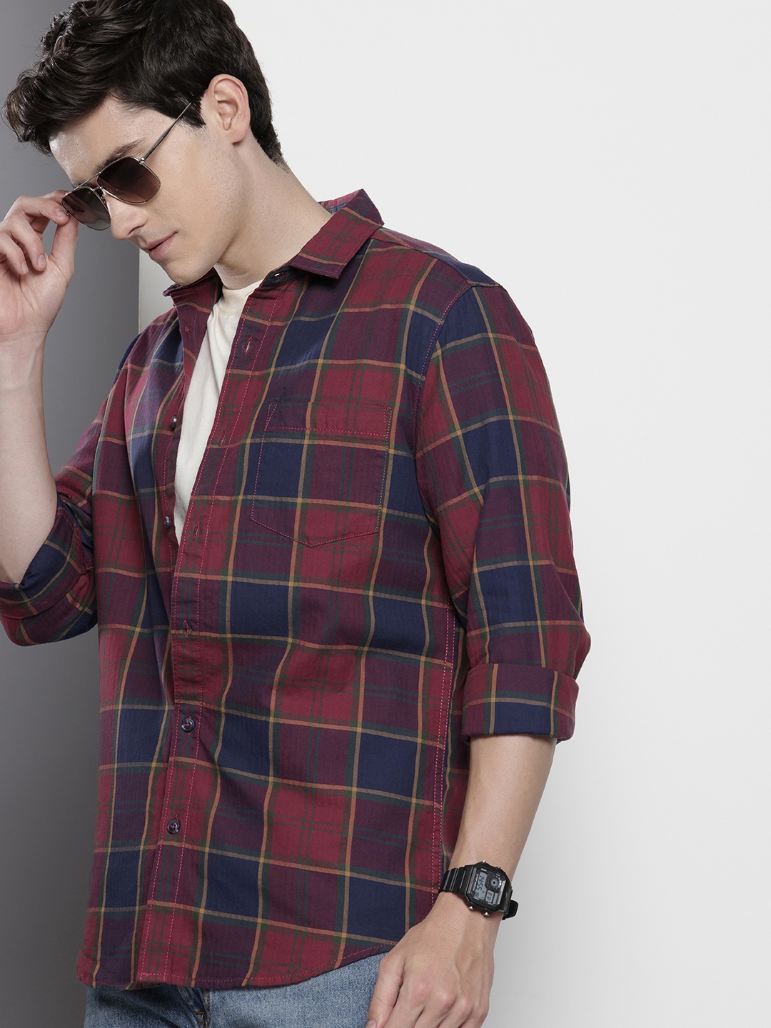 

The Indian Garage Co Pure Cotton Slim Fit Opaque Checked Casual Shirt, Maroon