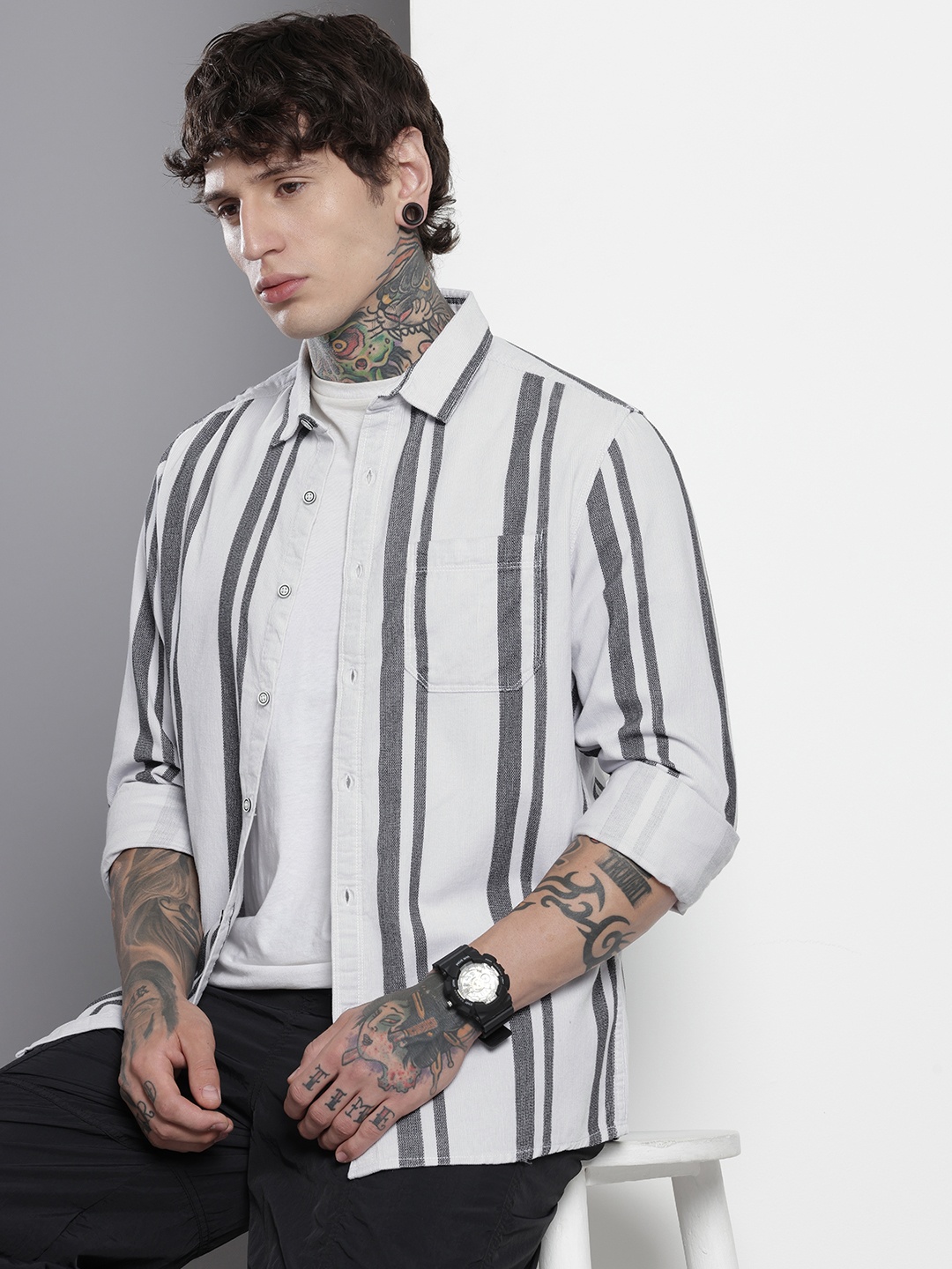 

The Indian Garage Co Vertical Stripes Corduroy Pure Cotton Casual Shirt, White