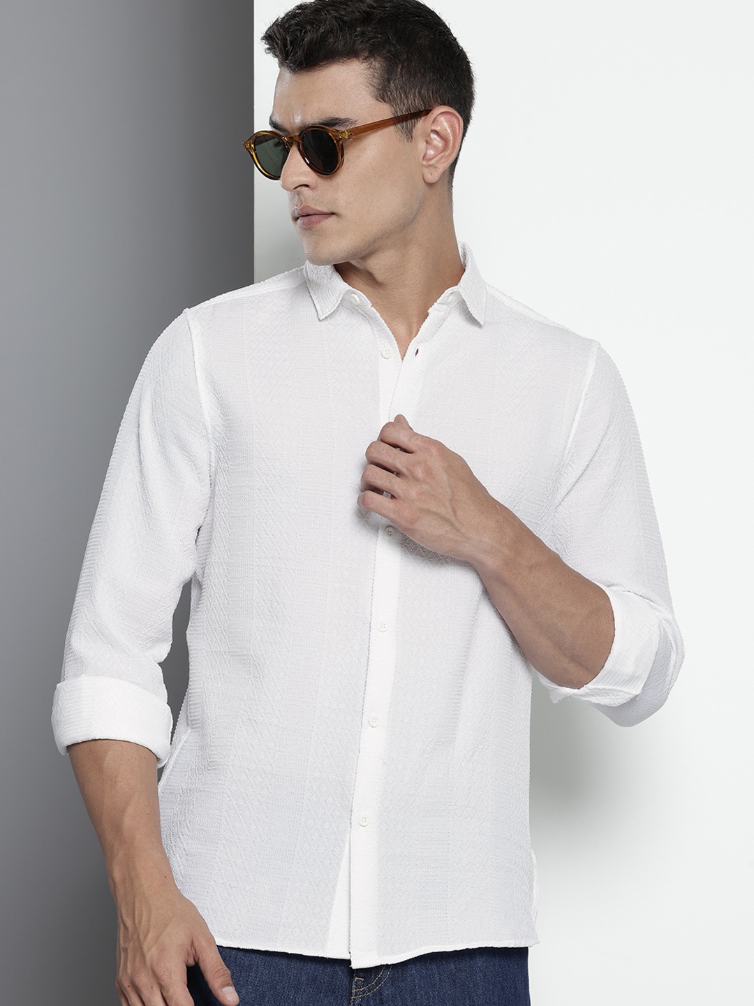 

The Indian Garage Co Self Design Textured Casual Shirt, White