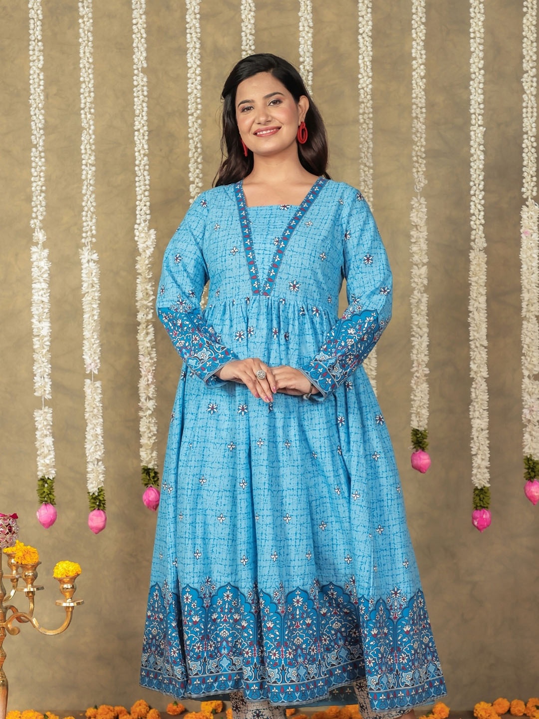 

Aramya Floral Printed Anarkali Cotton Kurta, Blue