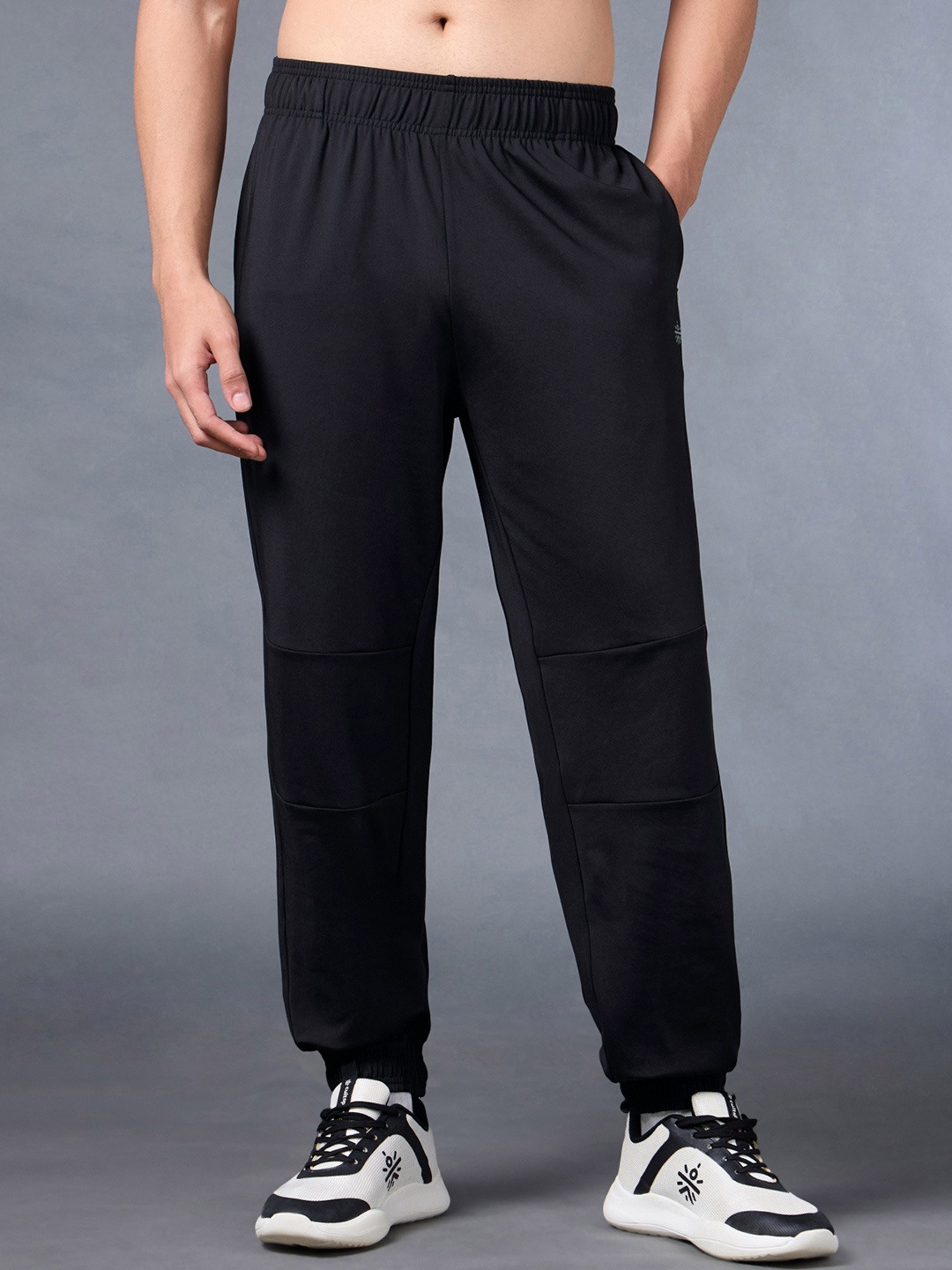 

CULT Men Black Run Forward Joggers