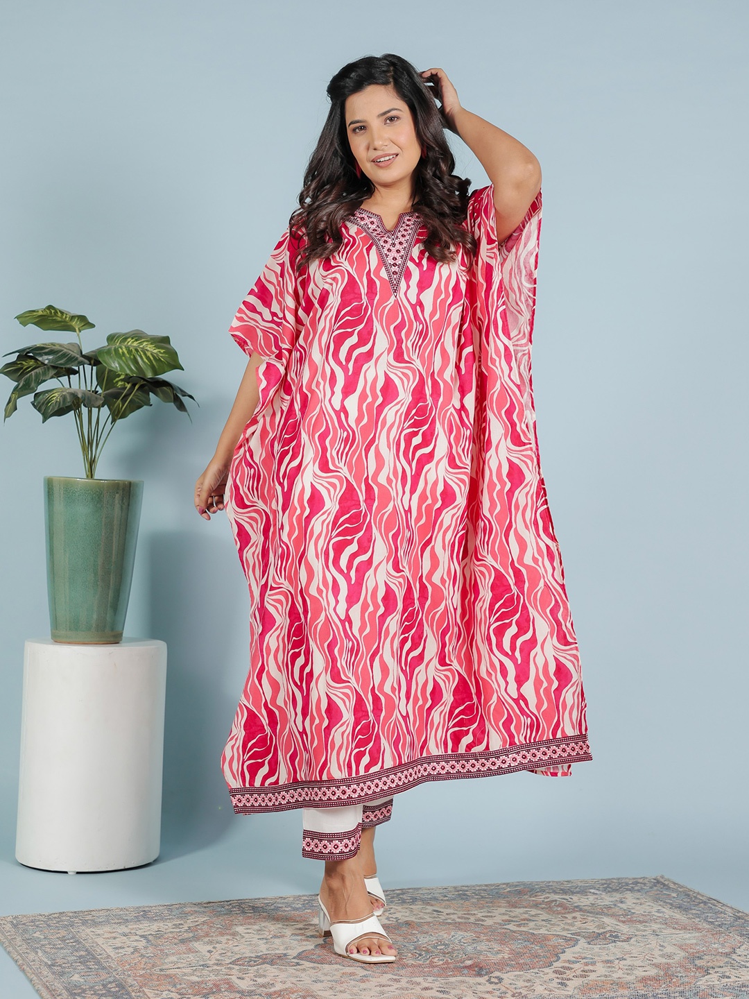 

Aramya Women Printed Regular Thread Work Pure Cotton Kurta with Trousers, Multi