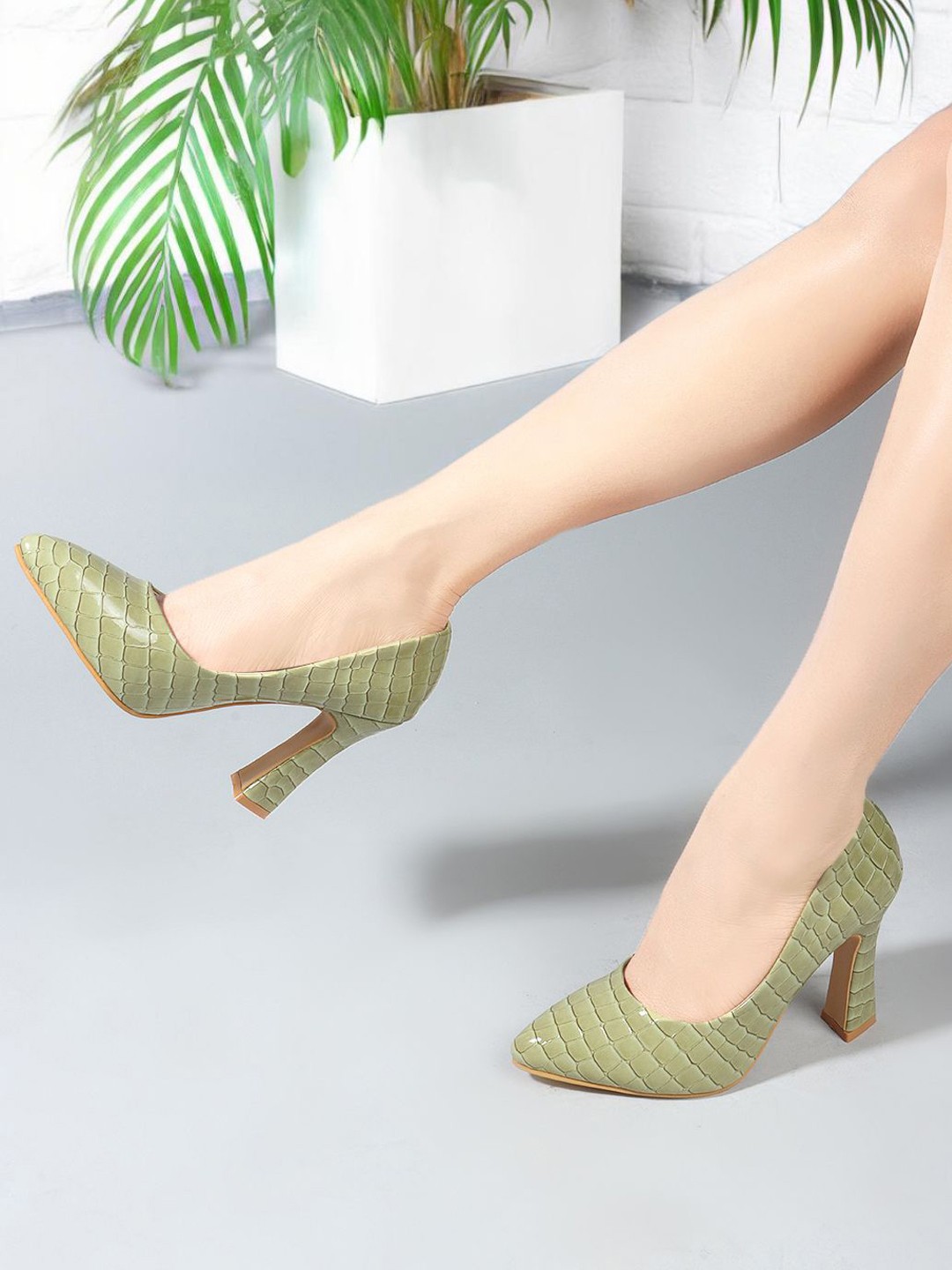 

CORSICA Embellished Party Block Pumps, Green