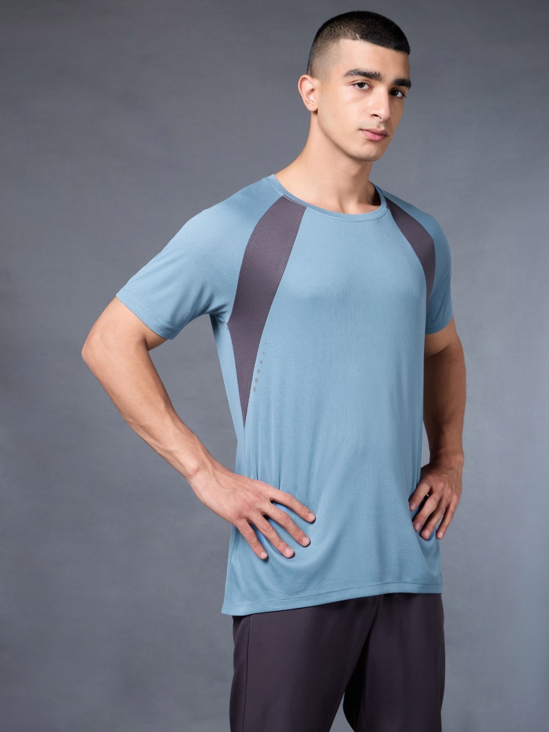 

CULT Men Run Champion Blue Tshirt