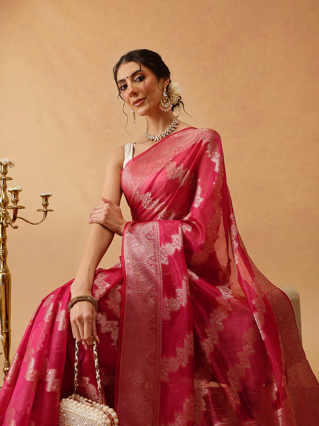 

DIVASTRI Floral Soft Silk Organza Banarasi Saree, Pink