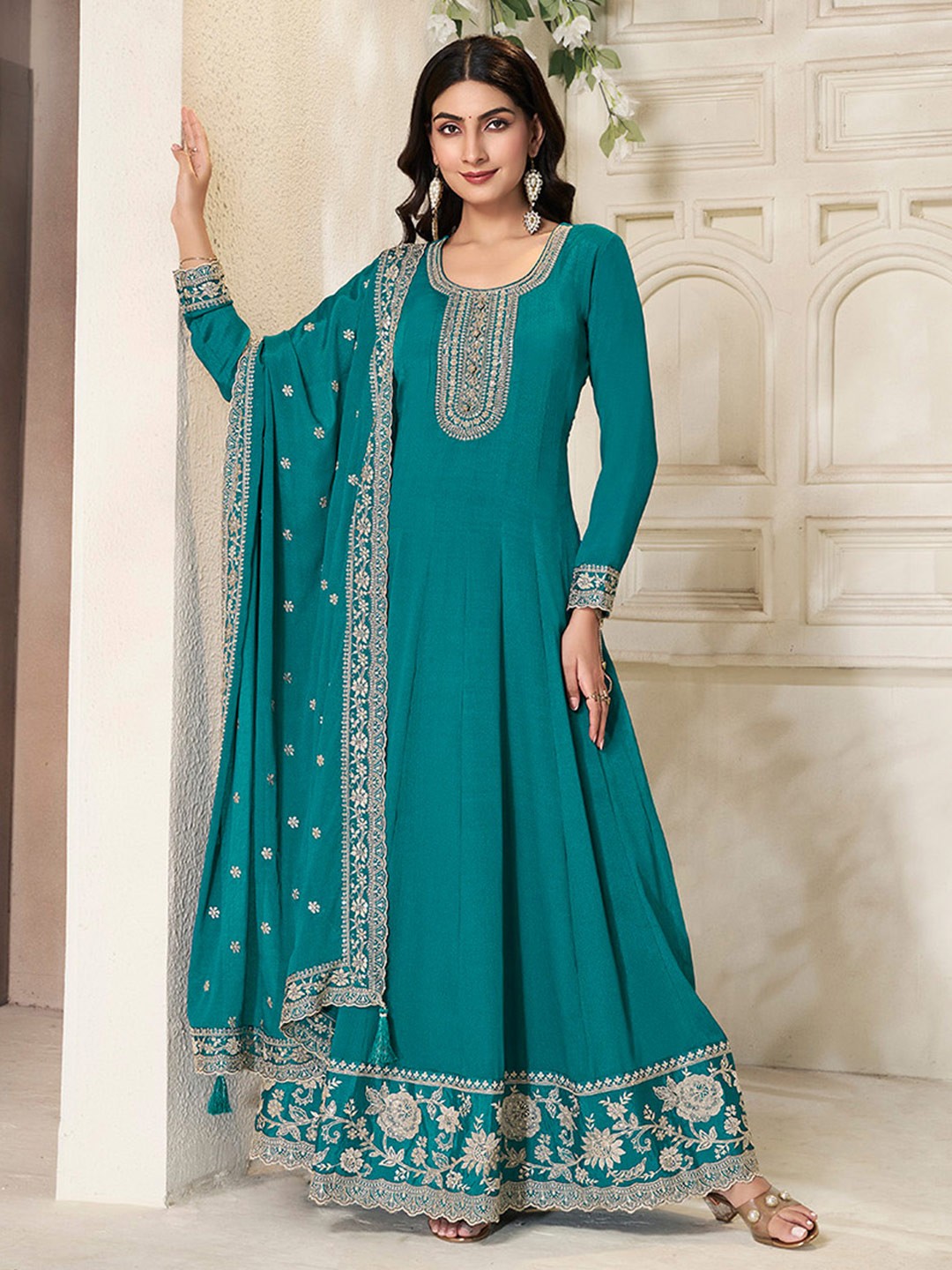 

Seerat Embroidered Sequined Fit and Flare Silk Ethnic Dress With Dupatta, Sea green