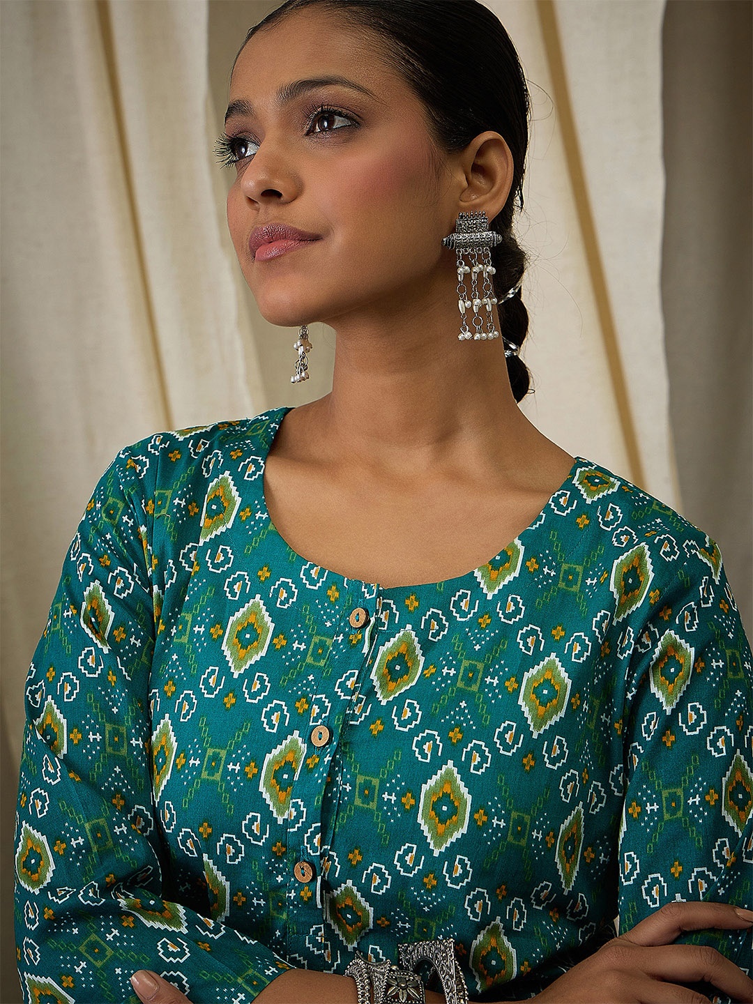 

Anouk Ethnic Motifs Printed Round Neck Pure Cotton Straight Kurta, Green