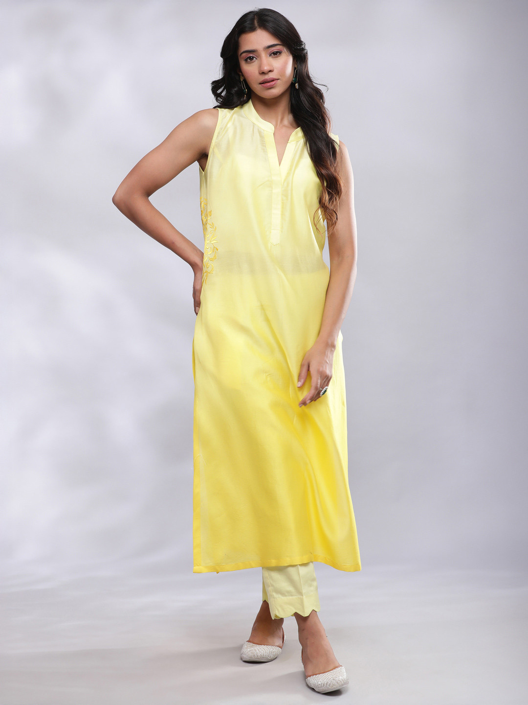 

BohoJazz Signature Canary Ombre Kurta with Pant, Yellow