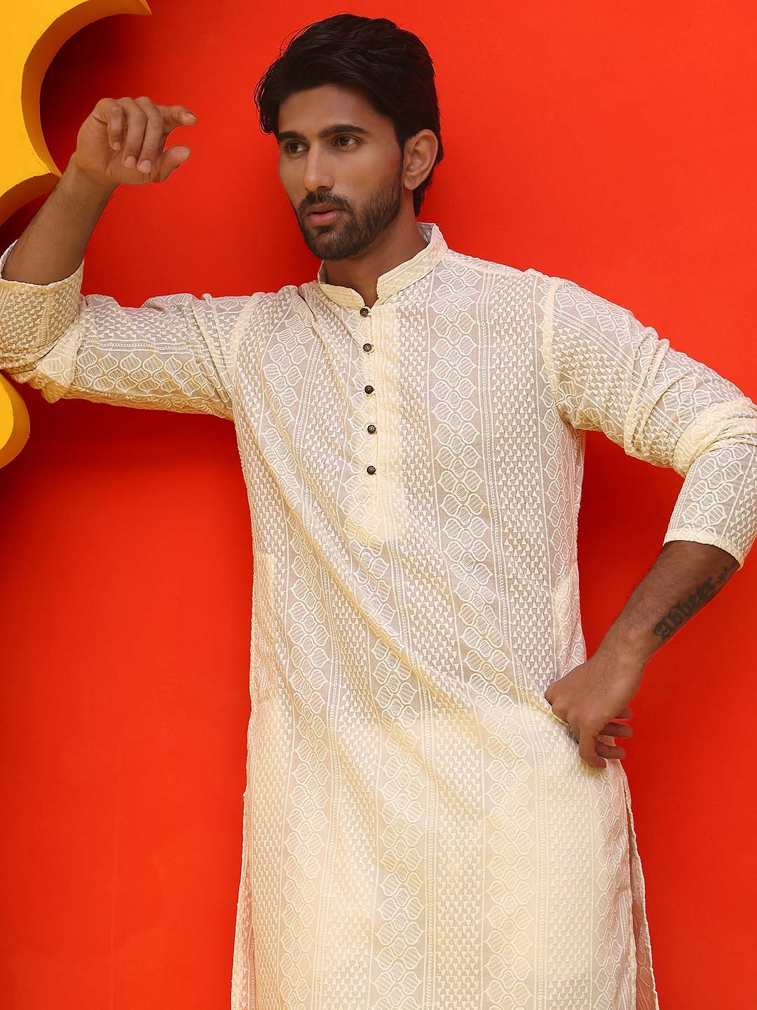 

Jompers Men Embroidered Regular Chikankari Pure Cotton Kurta with Churidar, Cream