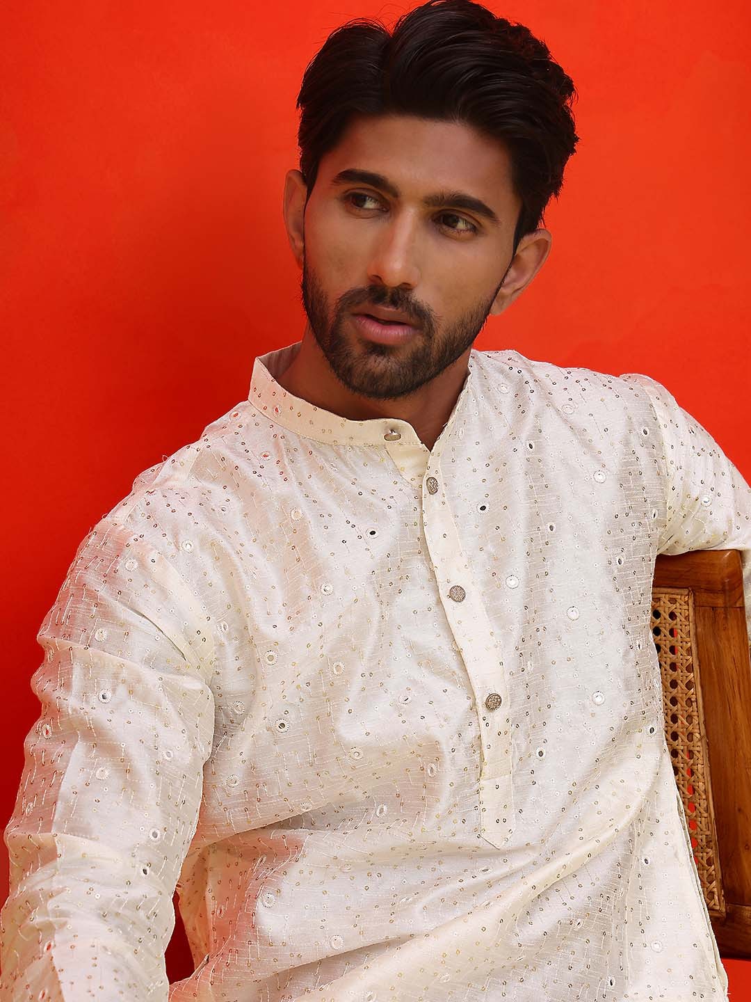 

Jompers Men Embroidered Regular Mirror Work Kurta with Pyjamas, White