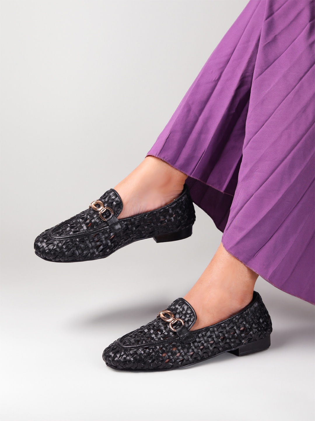 Monrow Women Monrow Cora Black Flat Loafers