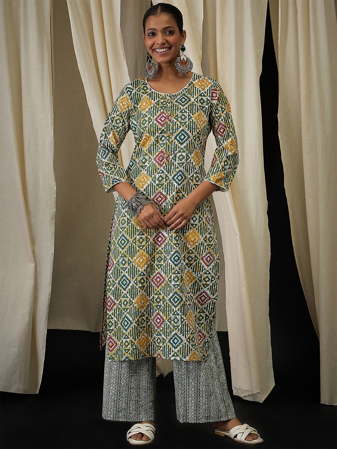 

Anouk Women Printed Regular Thread Work Pure Cotton Kurta with Palazzos, Green