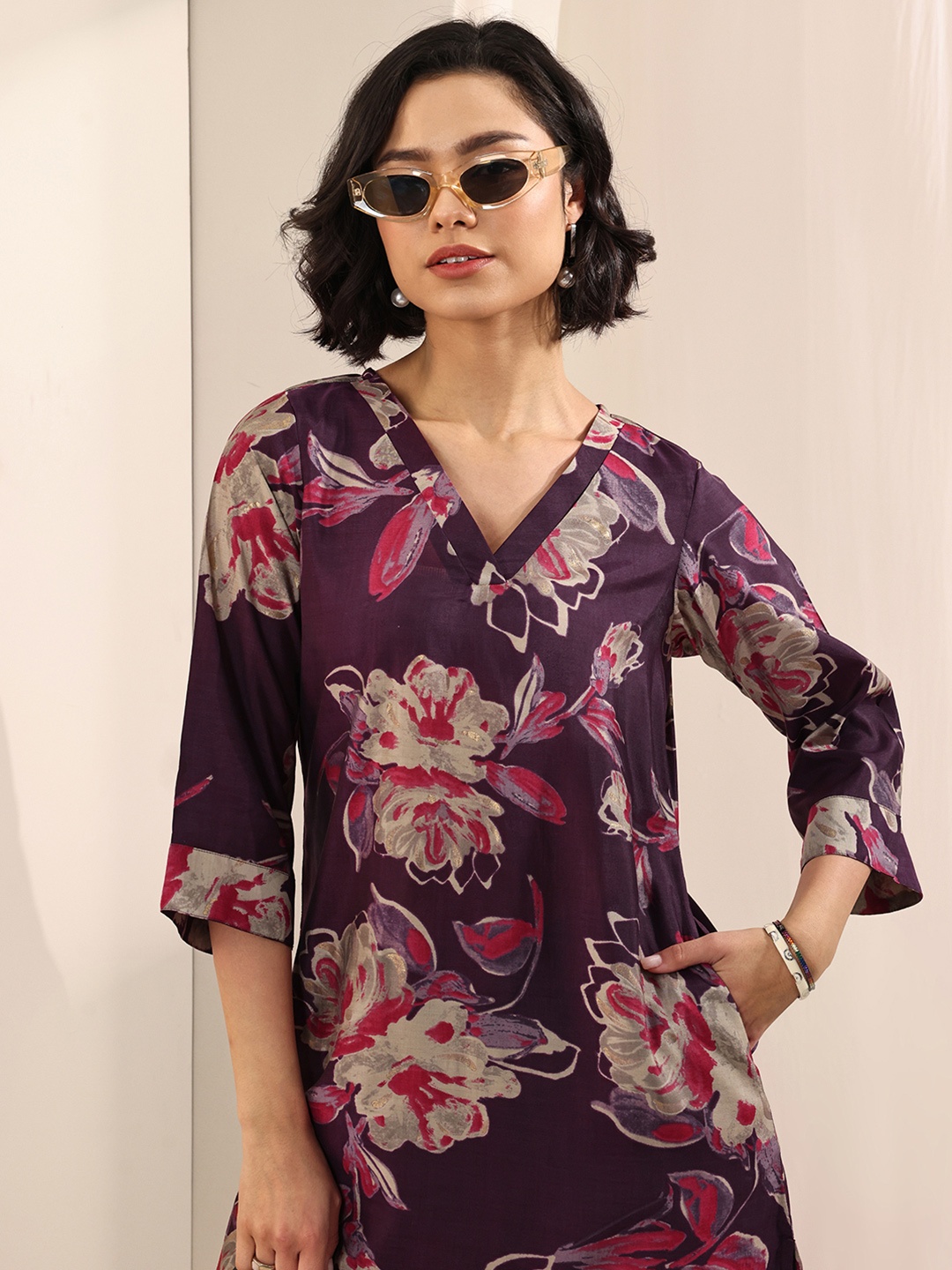 

Libas Women Floral Printed Regular Kurta with Palazzos, Burgundy