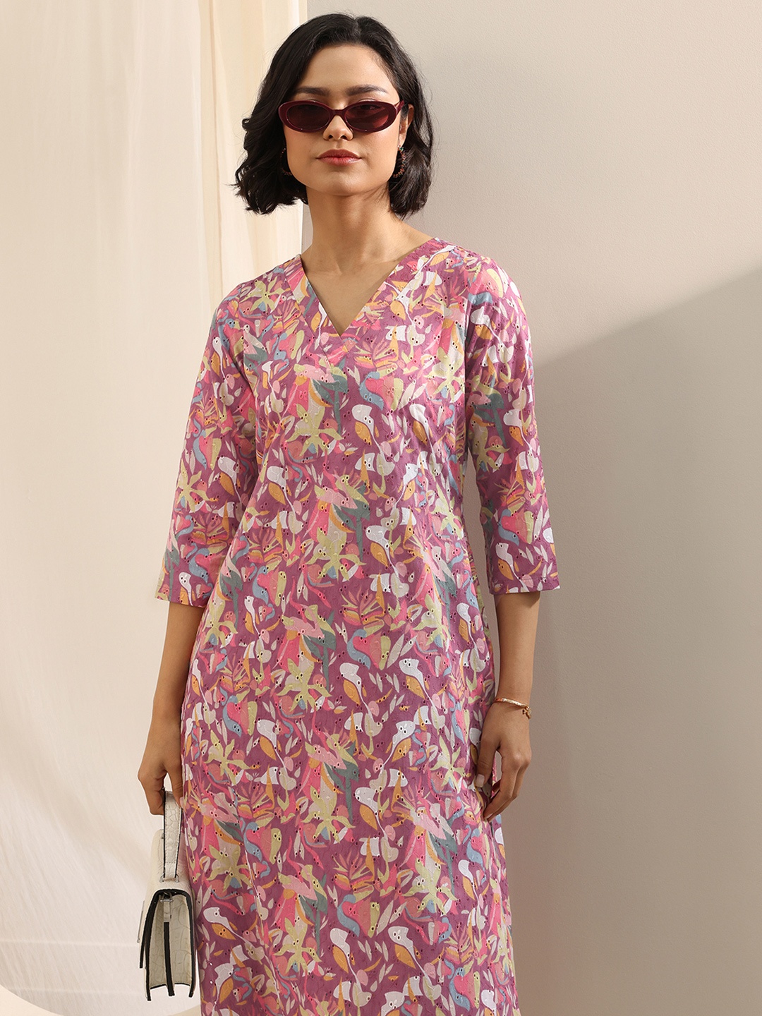 

Libas Women Floral Printed Regular Thread Work Kurta with Trousers, Mauve