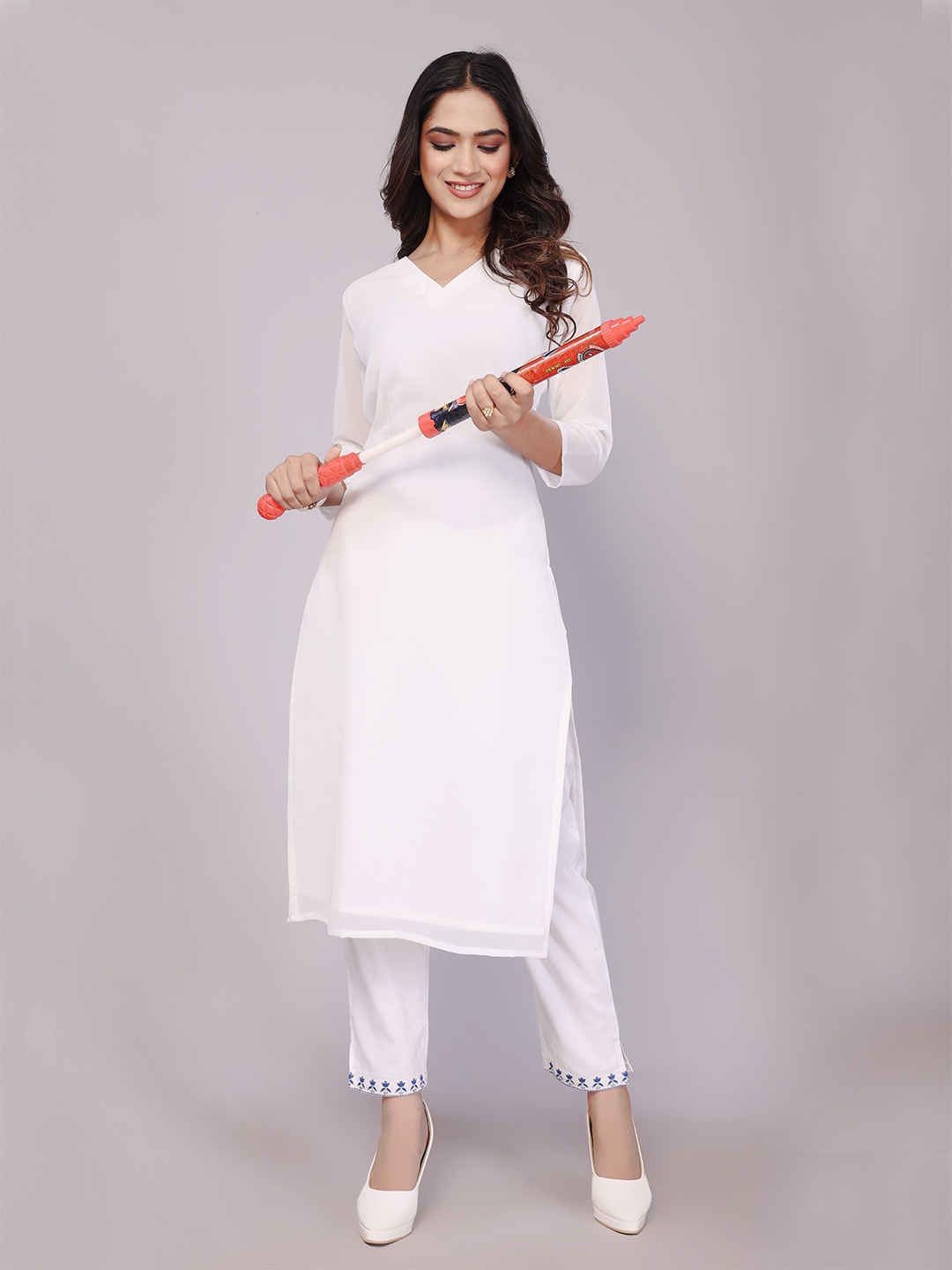 

KALINI Geometric Printed Round Neck Georgette Straight Kurta, White