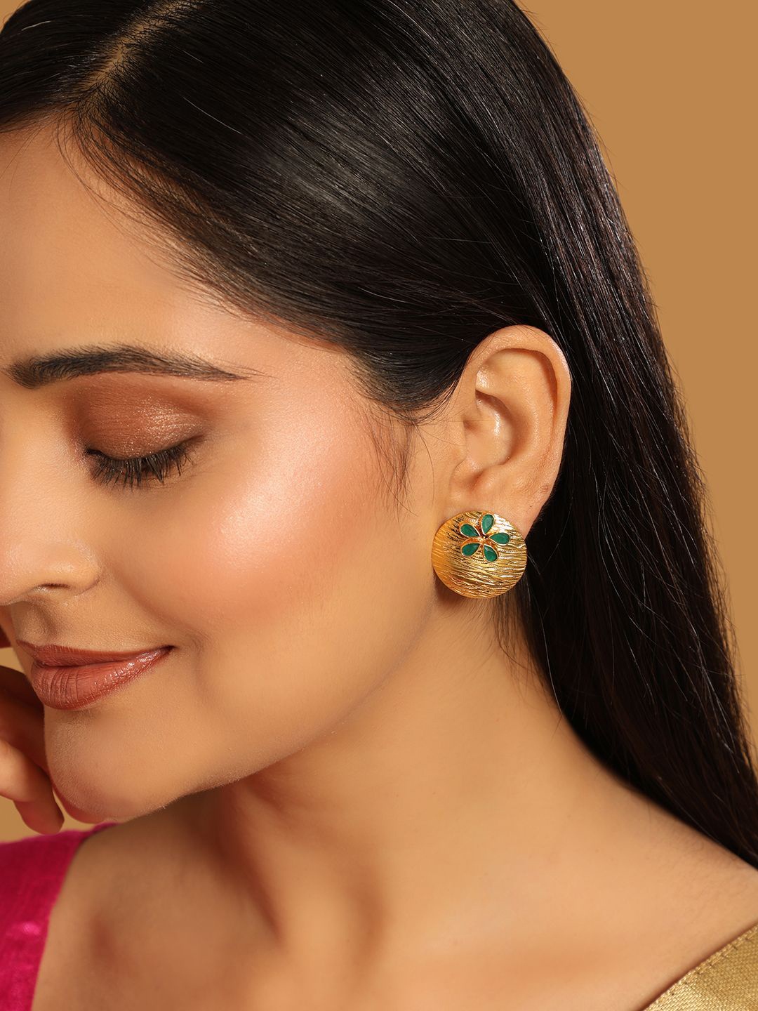

Yinara 22K Gold-Plated Artificial Stones Studded Circular Shaped Studs