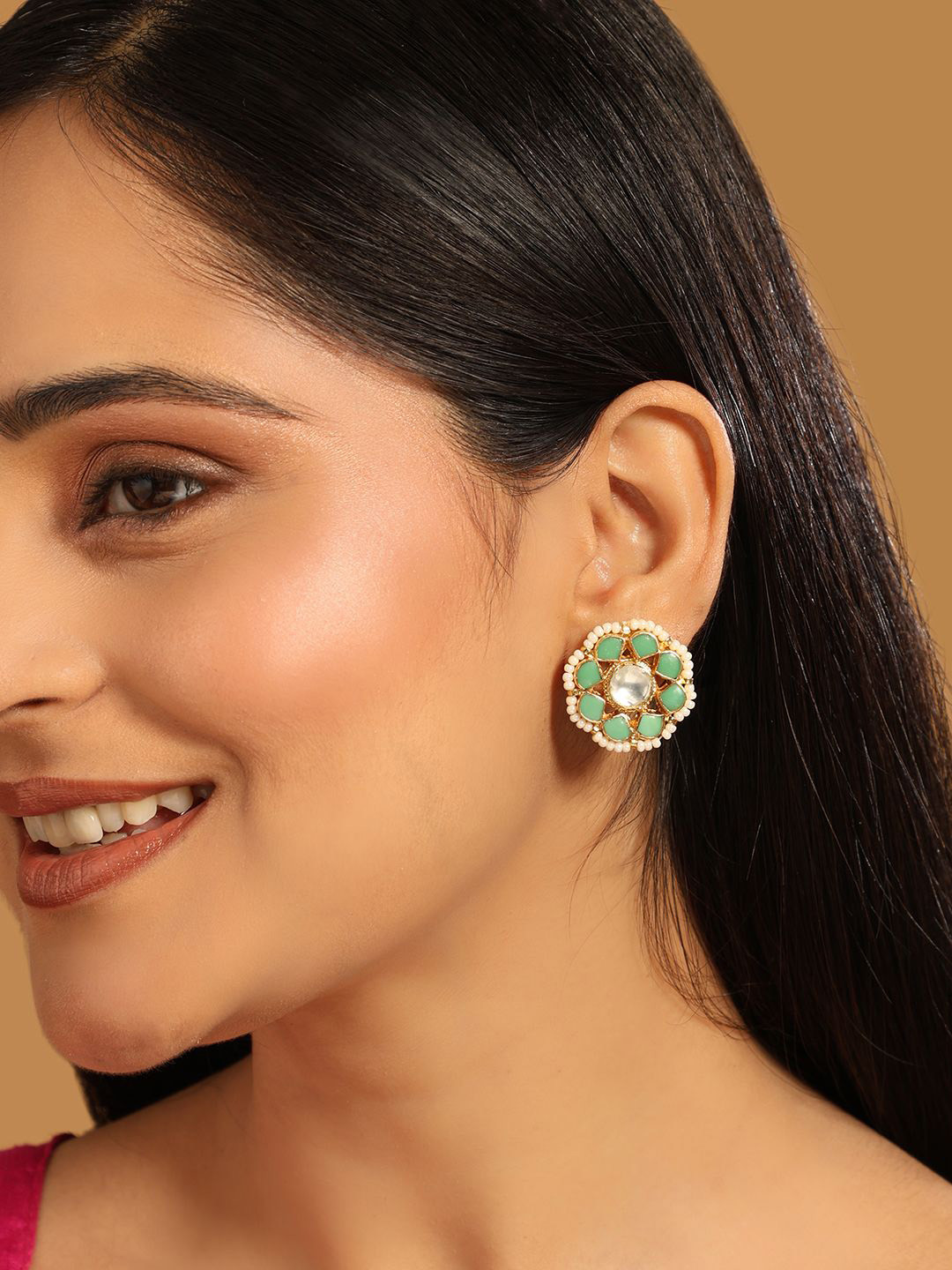 

Yinara 22K Gold-Plated Kundan Studded & Pearls Beaded Floral Shaped Studs
