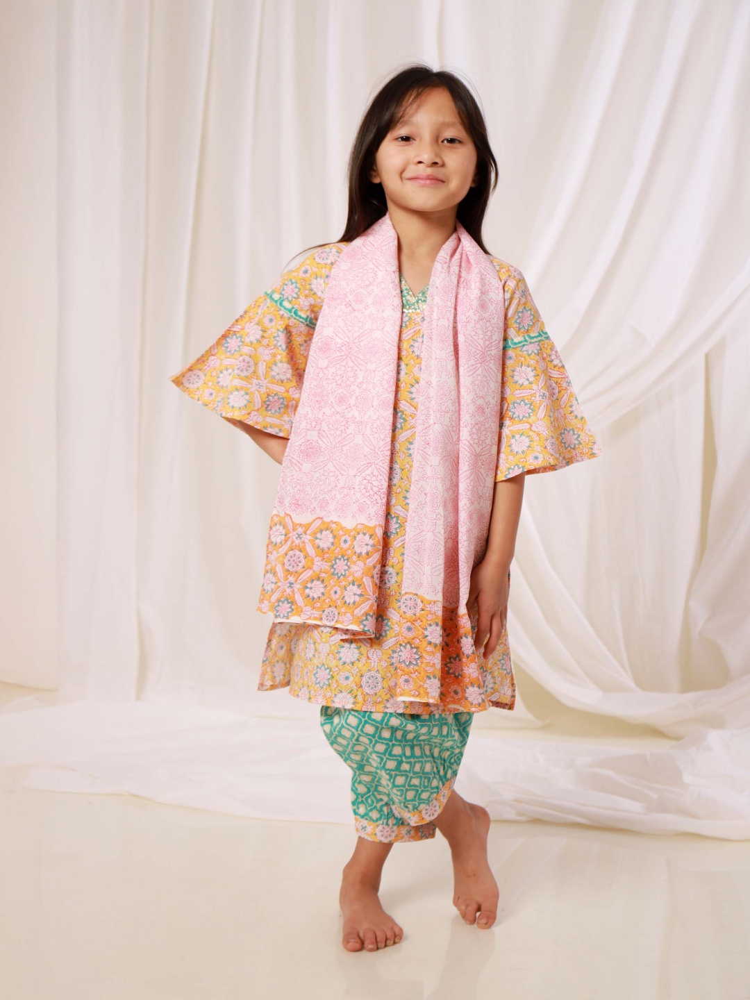 

Sangria Girls Block Printed V Neck Kurta Set With Dupatta, Yellow