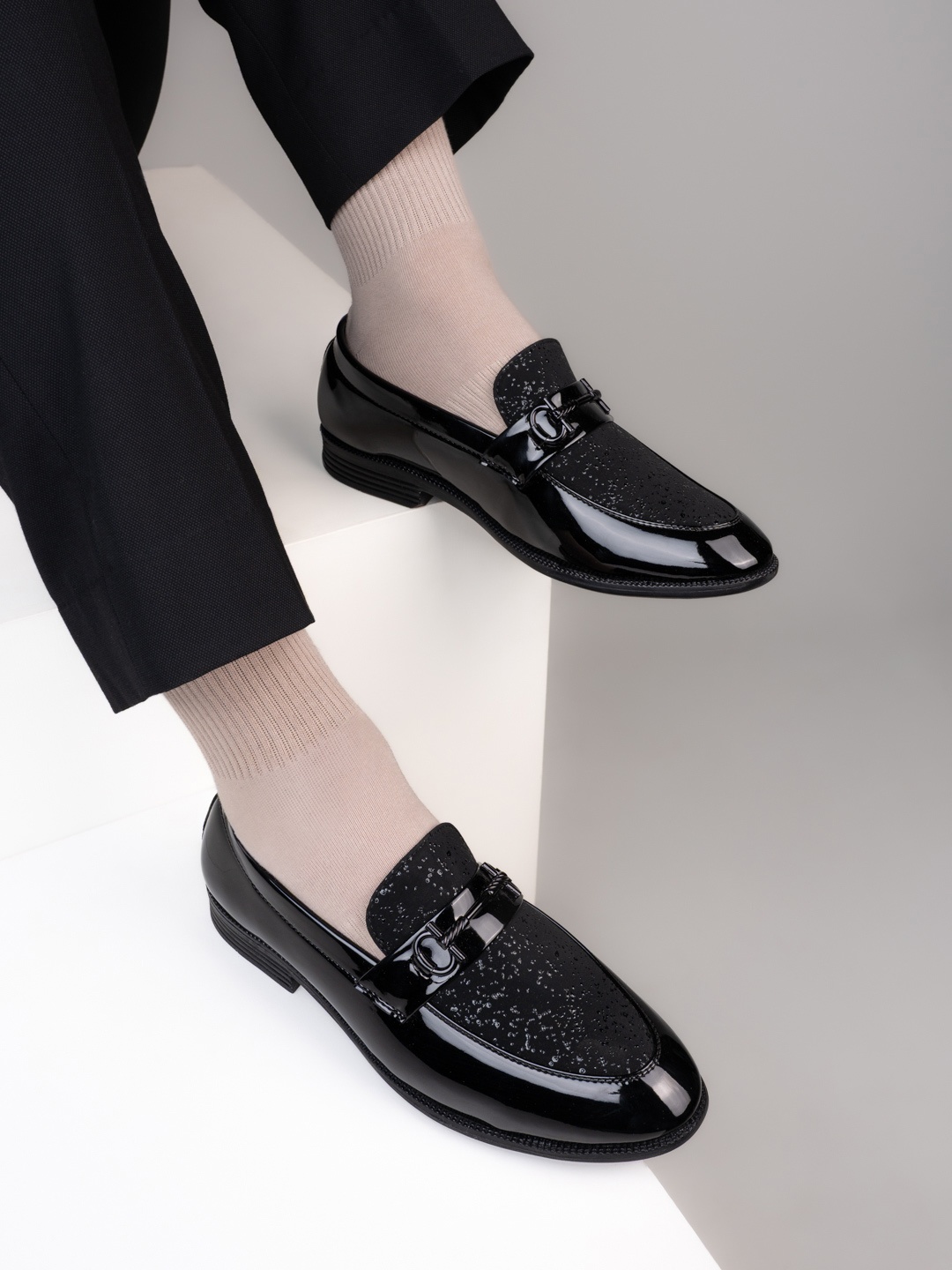 

House of Pataudi Men Formal Loafers, Black