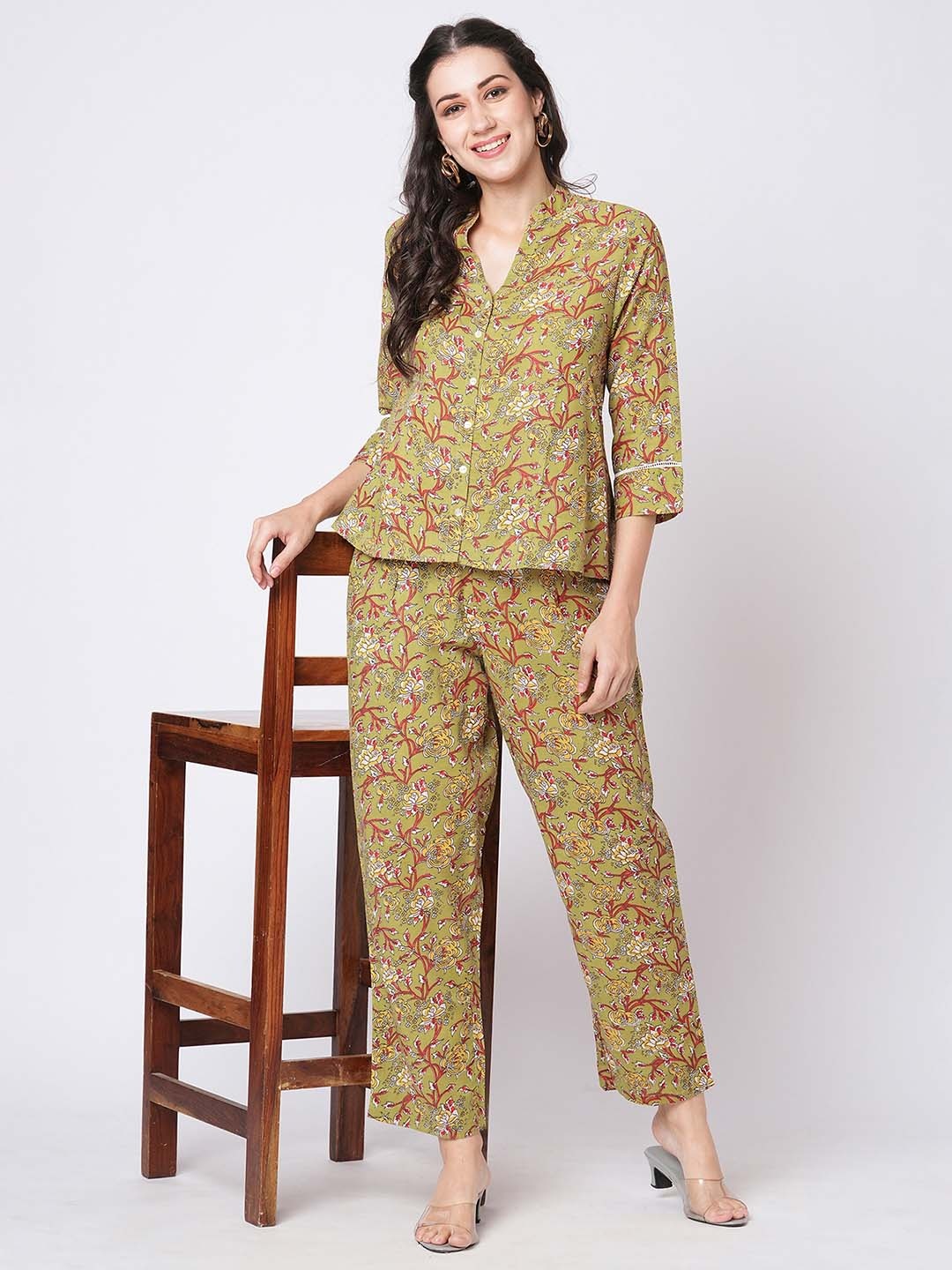 

Moda Rapido Floral Printed Mandarin Collar Shirt With Trousers, Green
