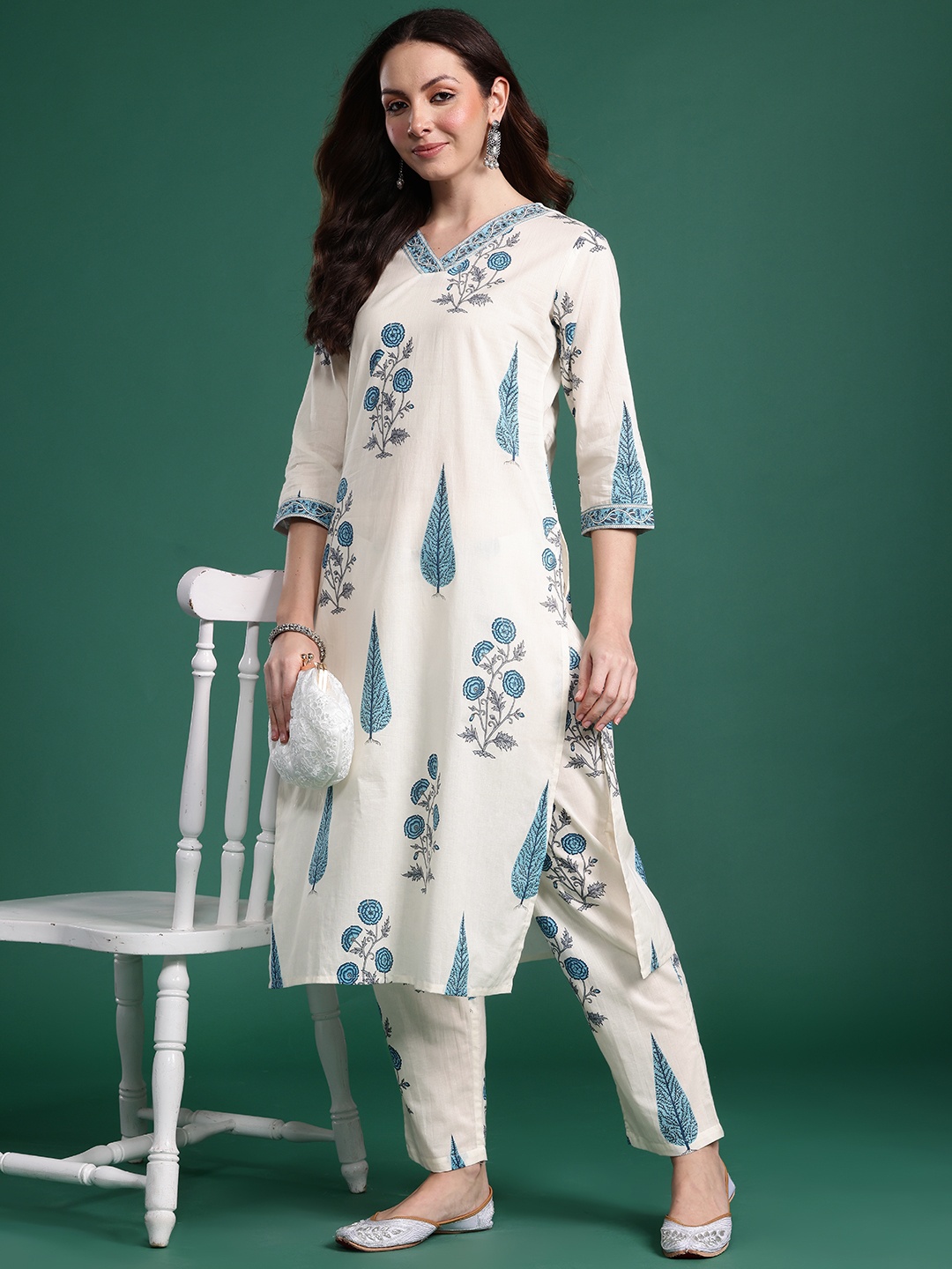 

Indo Era Floral Printed Regular Kurta with Trousers, White