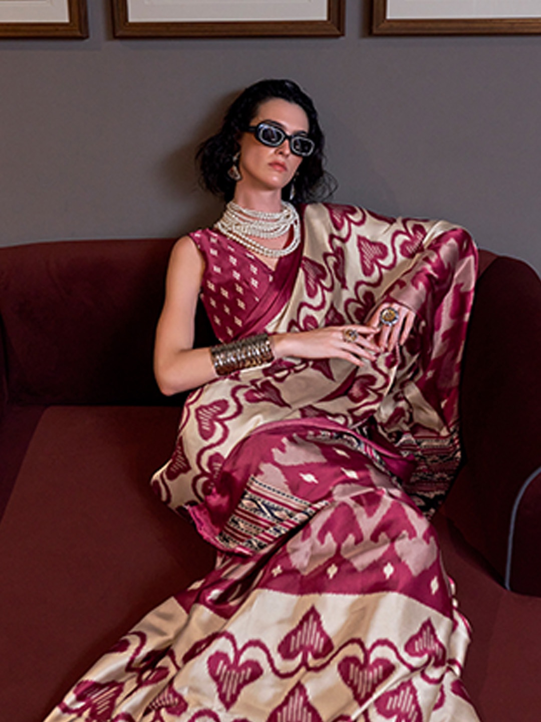 

Ishin Floral Satin Saree, Maroon