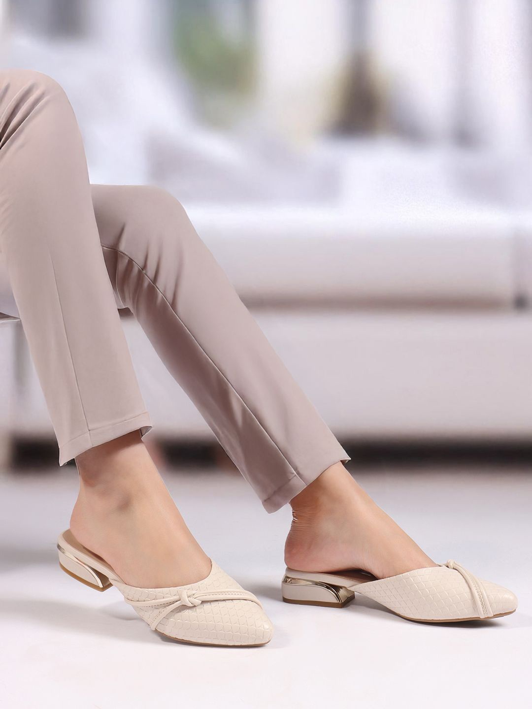 

Carlton London Textured Party Block Mules with Bows, Cream